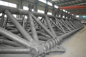 Steel pipe truss structure