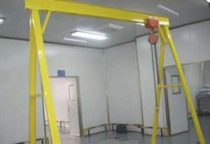  Movable portal gantry crane